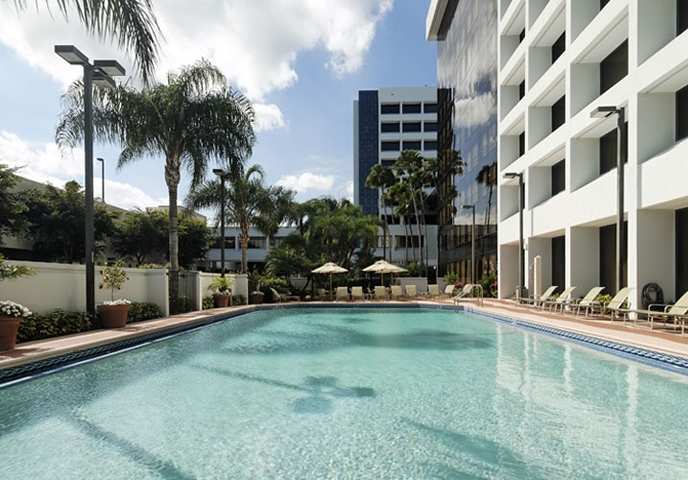 Embassy By Hilton Palm Gardens Pga Boulevard Hotel 4*