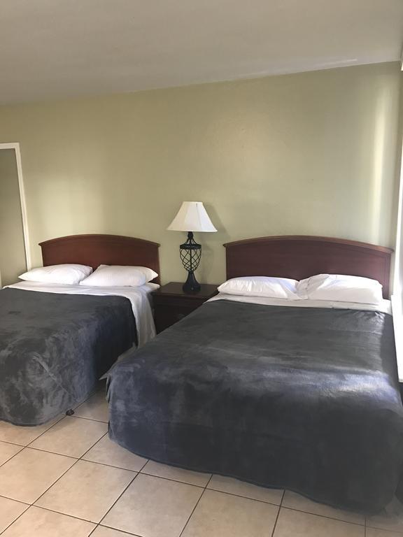 Hotel Sky Islands Fort Lauderdale