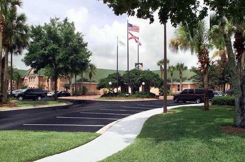 The Palms And Villa