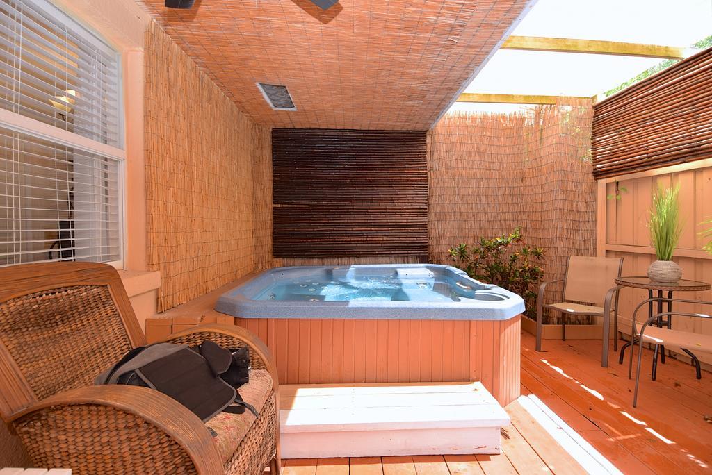 The At Turtle Beach (adults Only) Apartment