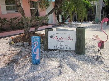 Motel Angler's