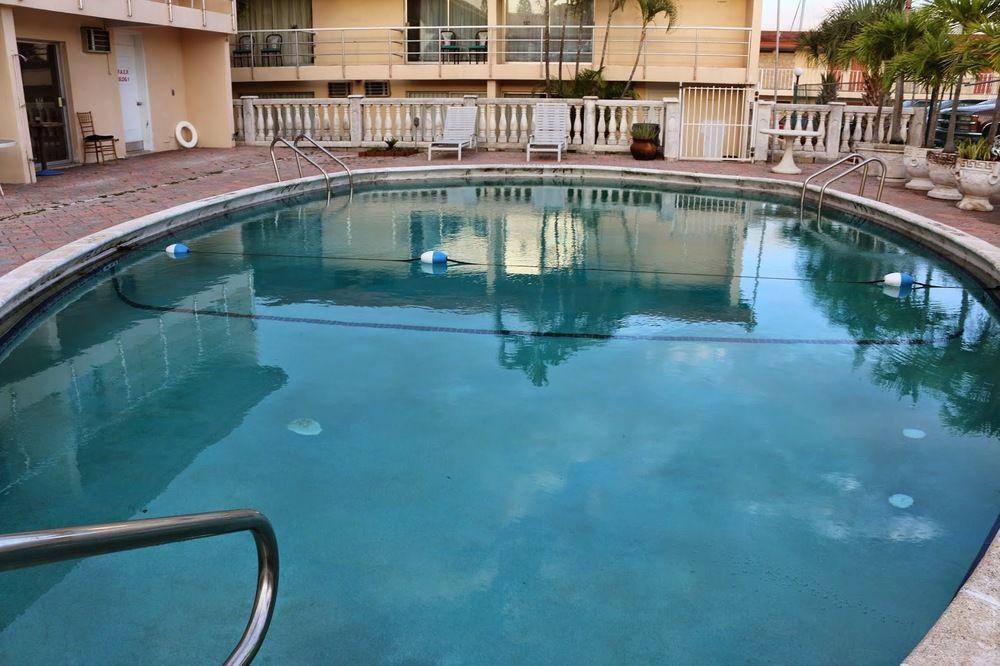 Camelot Waterfront Palm Beach