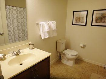 Hotel Crystal Cove By Cozykey Vacation Celebration