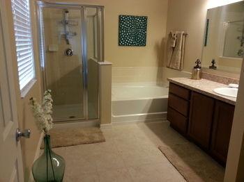 Hotel Crystal Cove By Cozykey Vacation