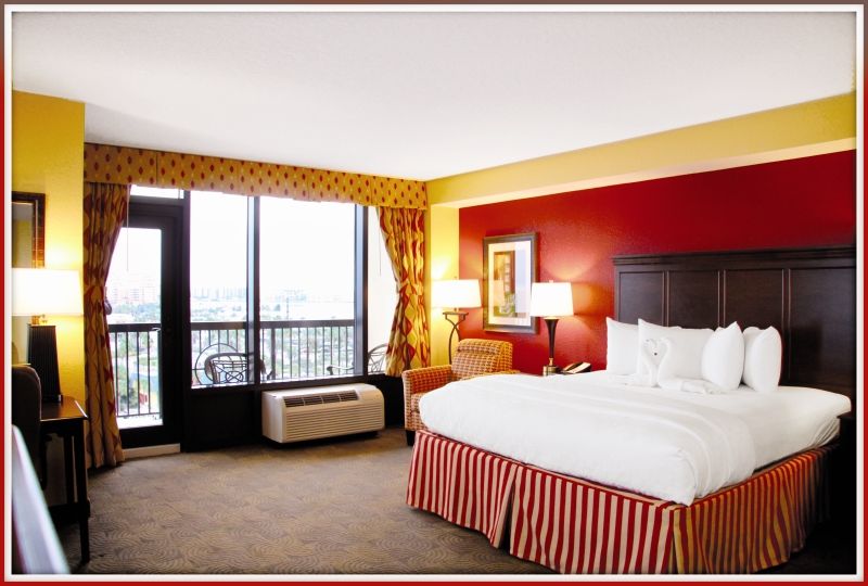 Pier House 60 Clearwater Marina 3*