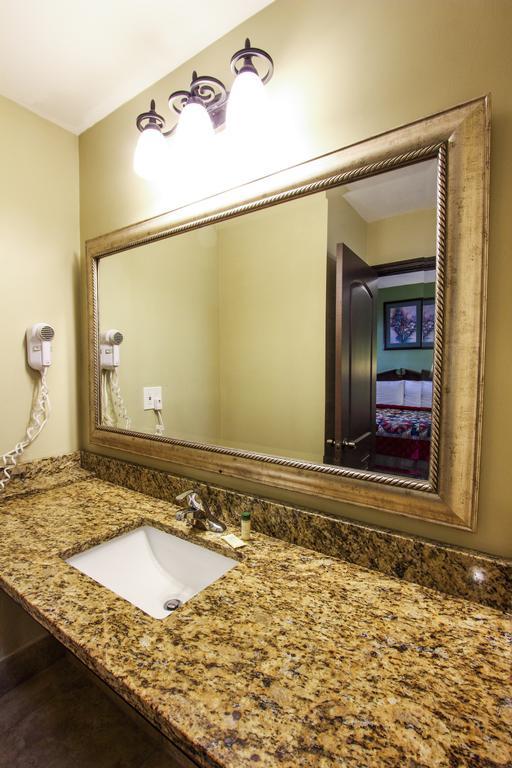 Oceans & 3* Pompano Beach