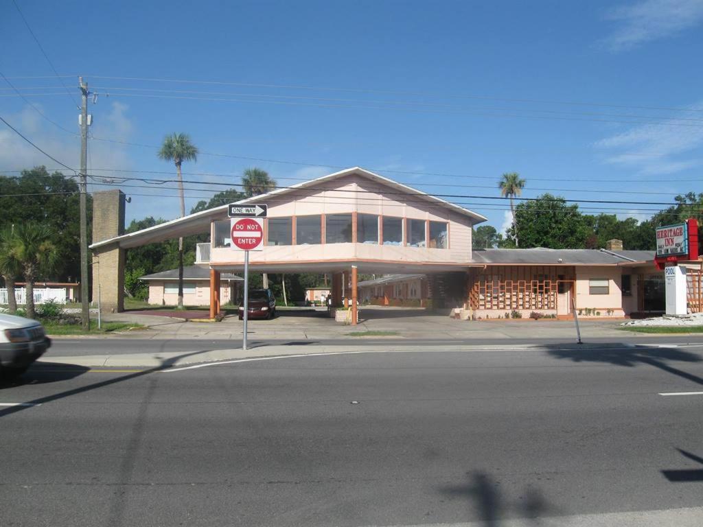Heritage Motel *