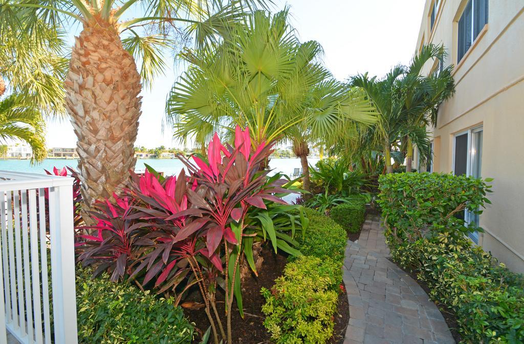 Westwinds Waterfront Aparthotel