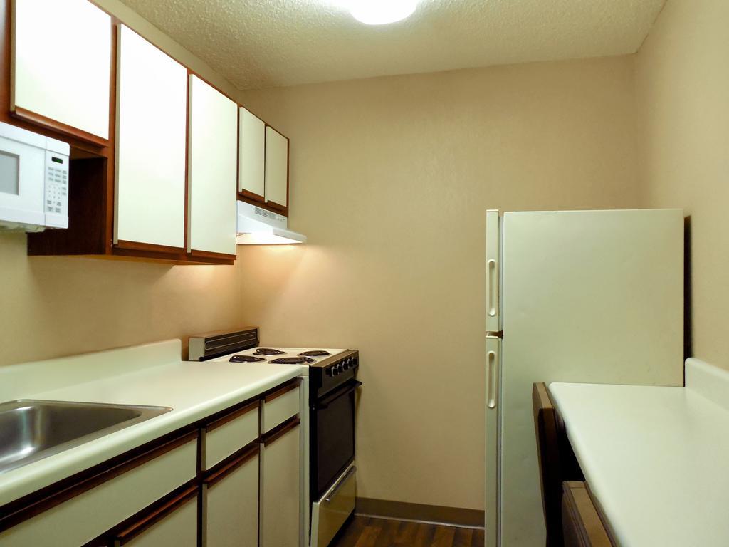 Hotel Candlewood Southpoint 2*