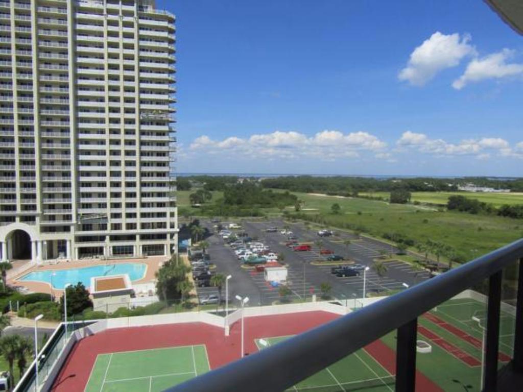 Surfside 3*