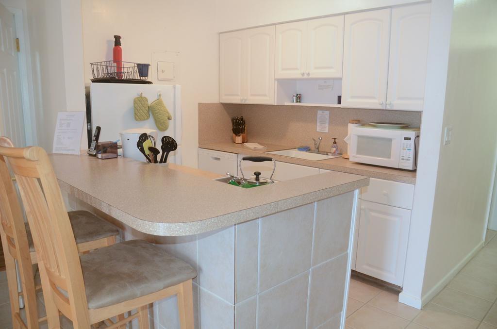 Pineapple Place Apartment Pompano Beach