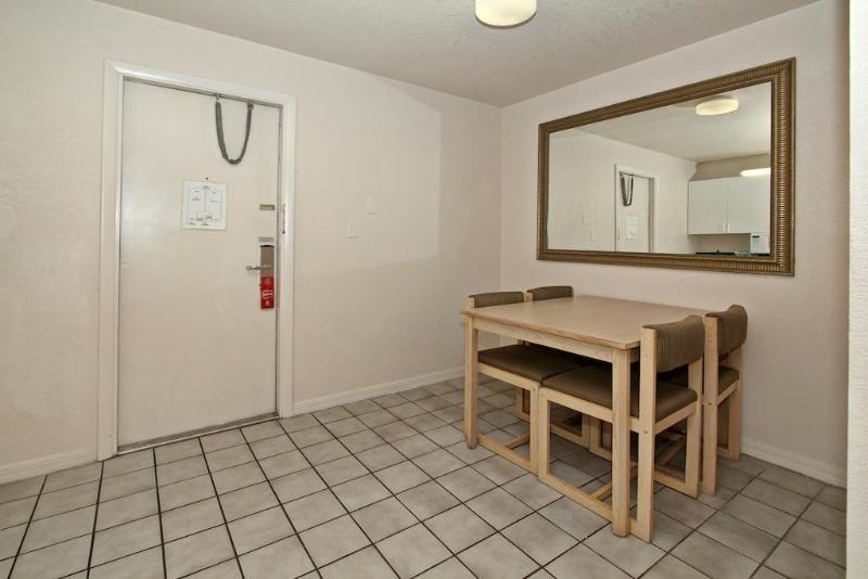 Super 8 By Wyndham Kissimmee/maingate/orlando Area
