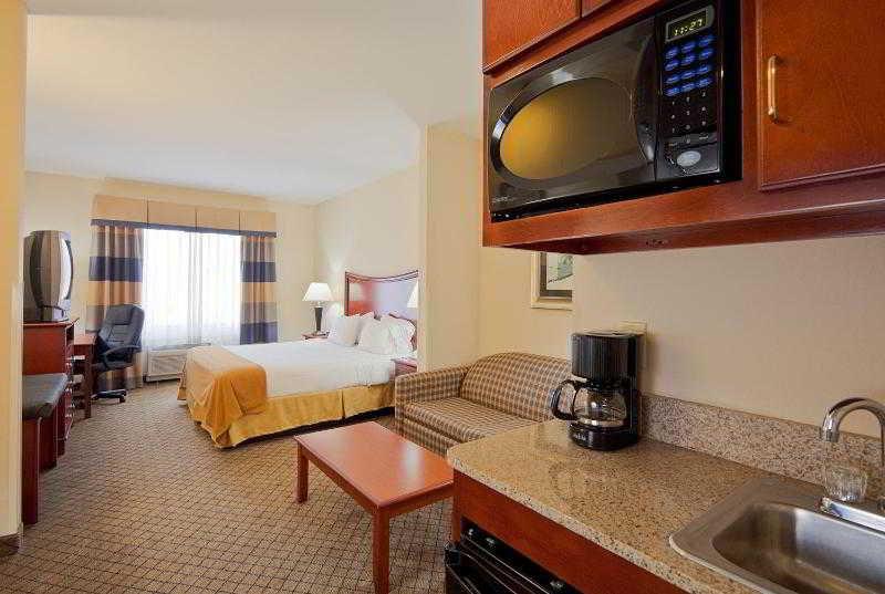 Express & Pensacola West I-10 By Ihg 2* Ferry Pass