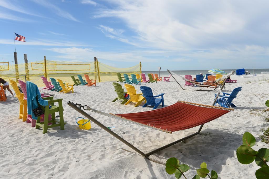 Plaza - Beachfront Resort