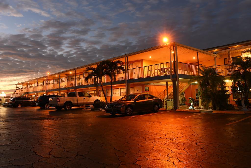 Plaza - Beachfront 3*