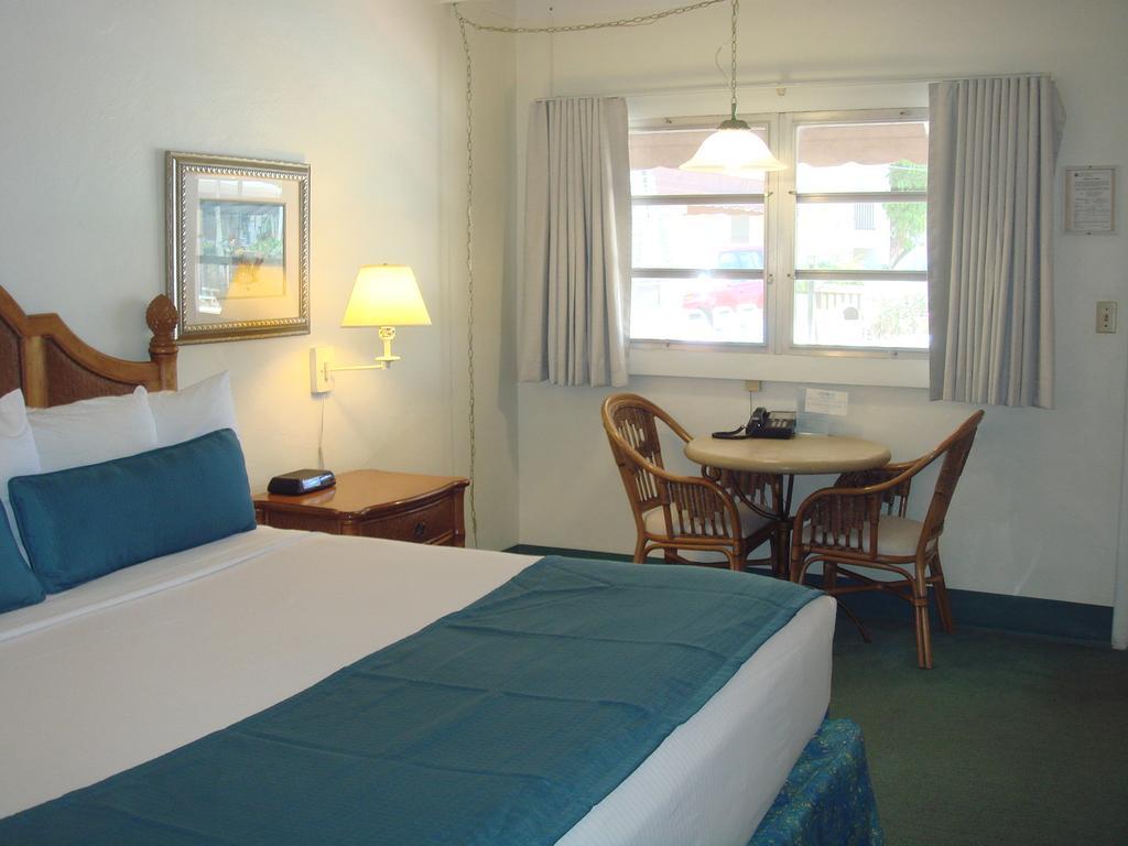Shell Hotel