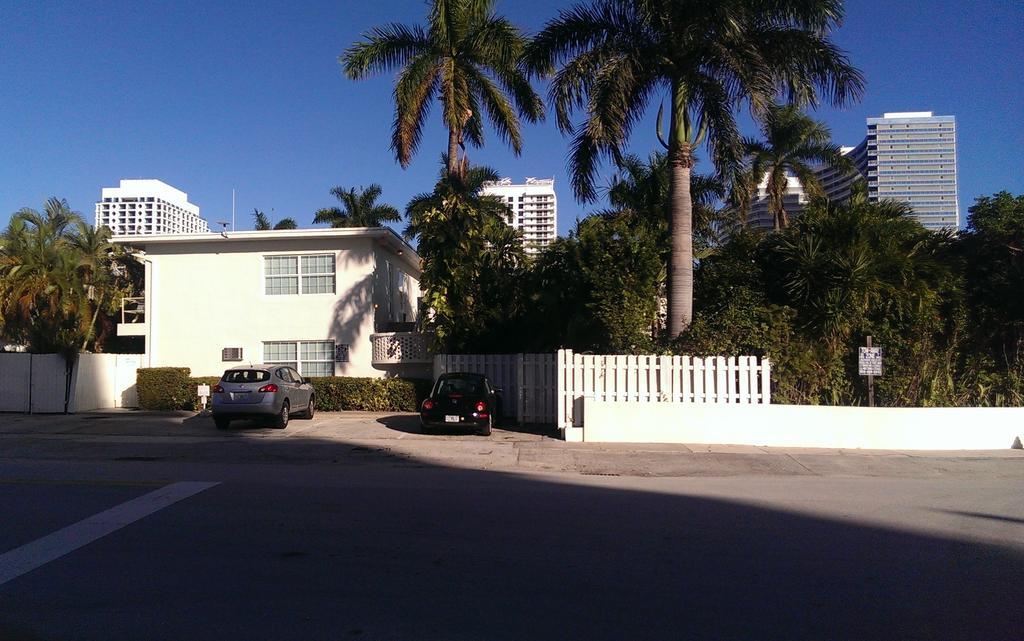 Grand Palm Plaza