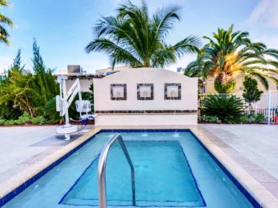 Courtyard By Marriott St. Petersburg Clearwater/madeira Hotel
