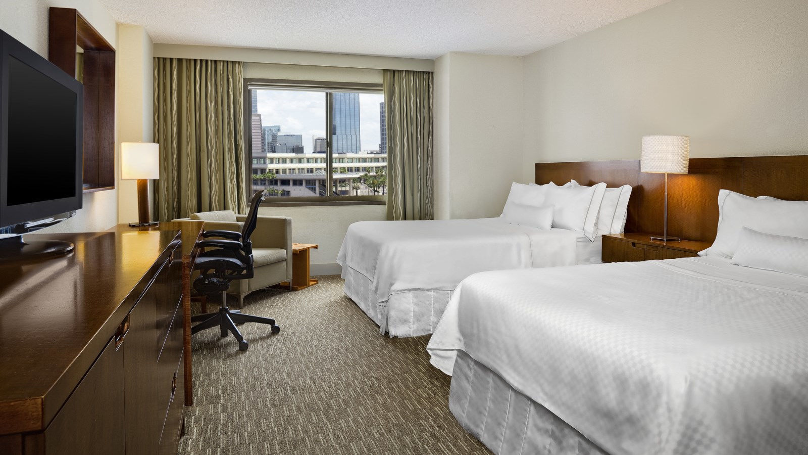 The Westin Waterside Hotel 4*