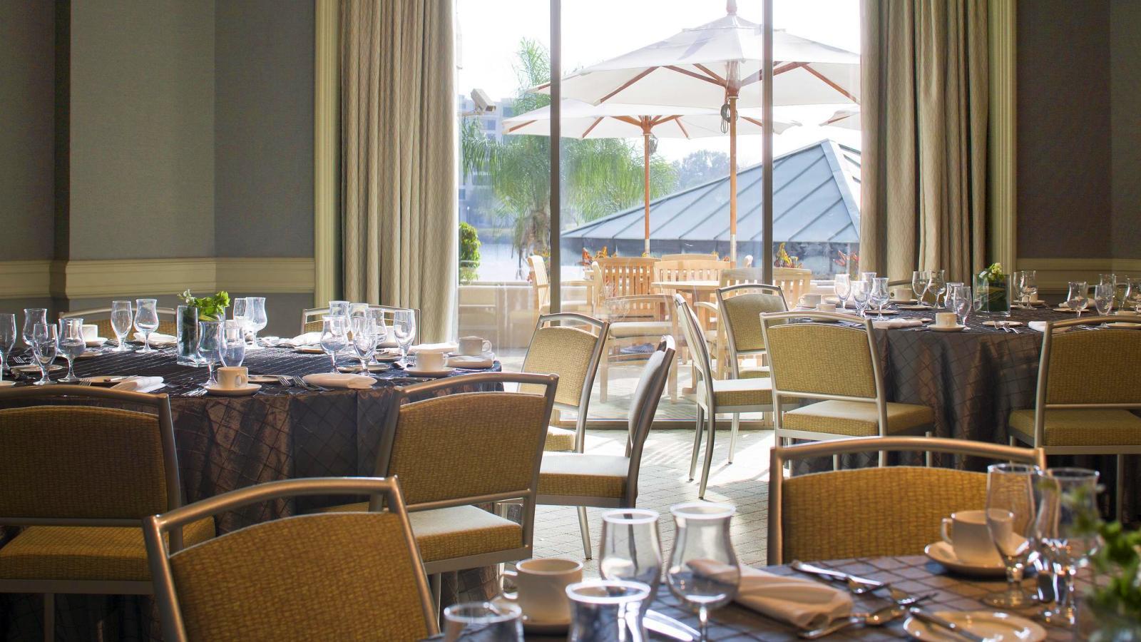 The Westin Waterside 4*