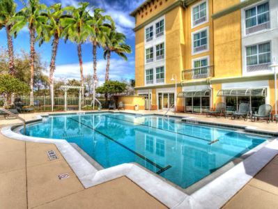 Fairfield & By Marriott