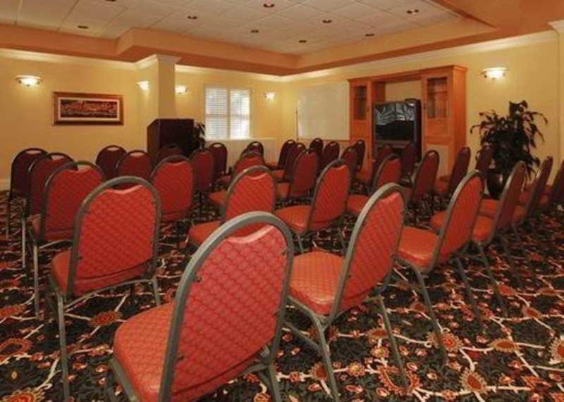 Hotel Fairfield & By Marriott 3*