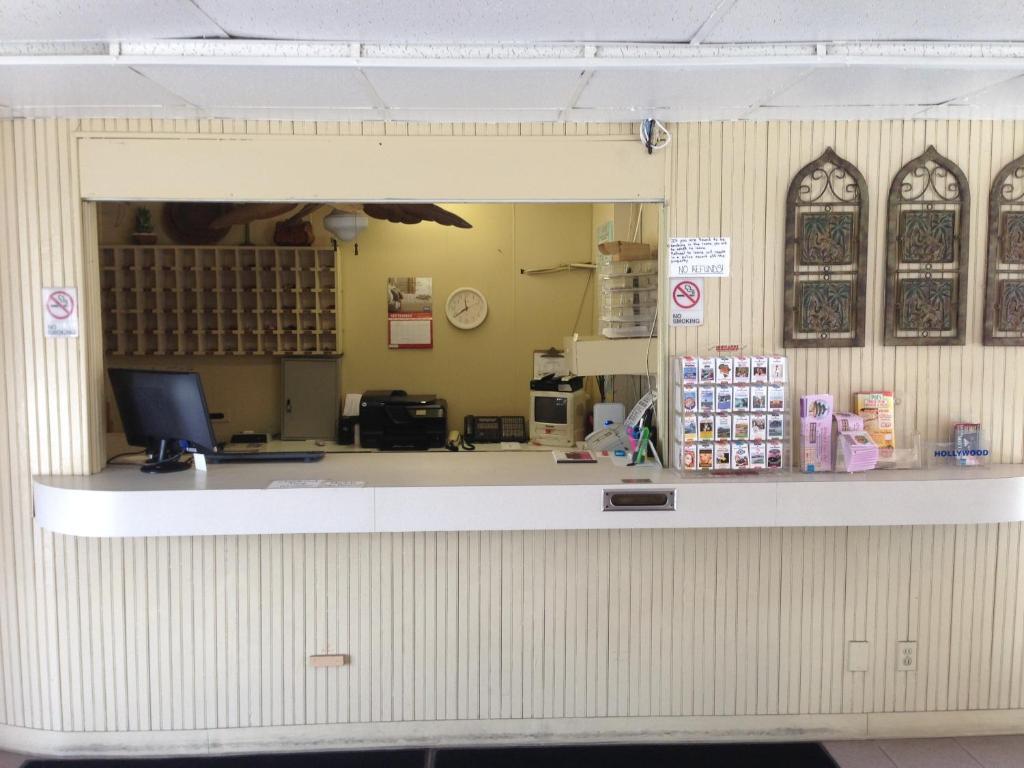 Downtown Hollywood Gardens Inn & Suites 3* Hollywood