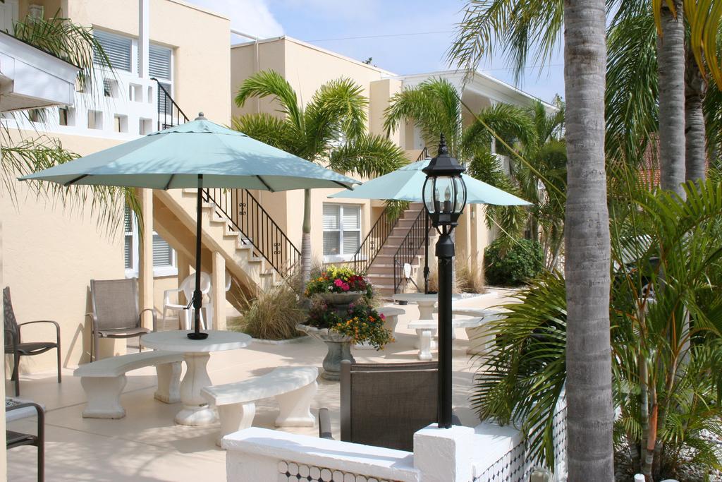 Beach Villas Aparthotel 3*