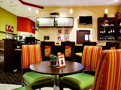 Courtyard By Marriott Sarasota/riverfront Hotel