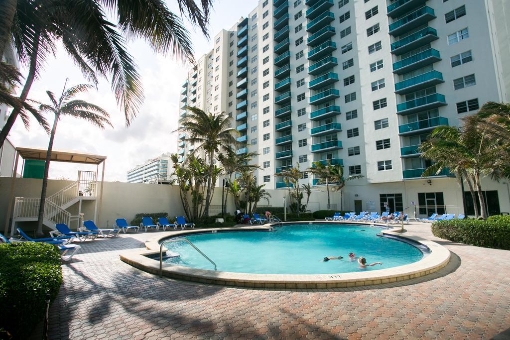 Sian Hollywood * Hallandale Beach