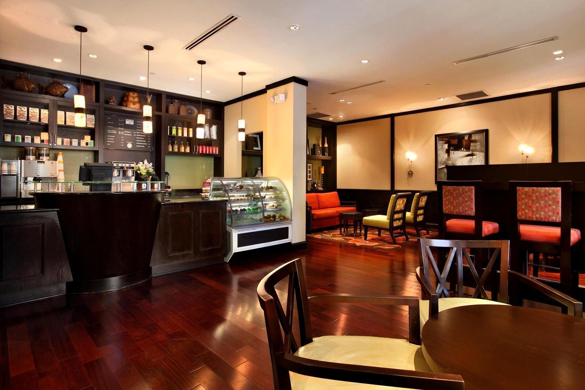 Hotel Doubletree By Hilton Deerfield Boca Raton Deerfield Beach