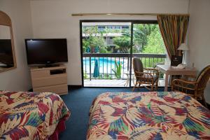 Western & Hotel 3*