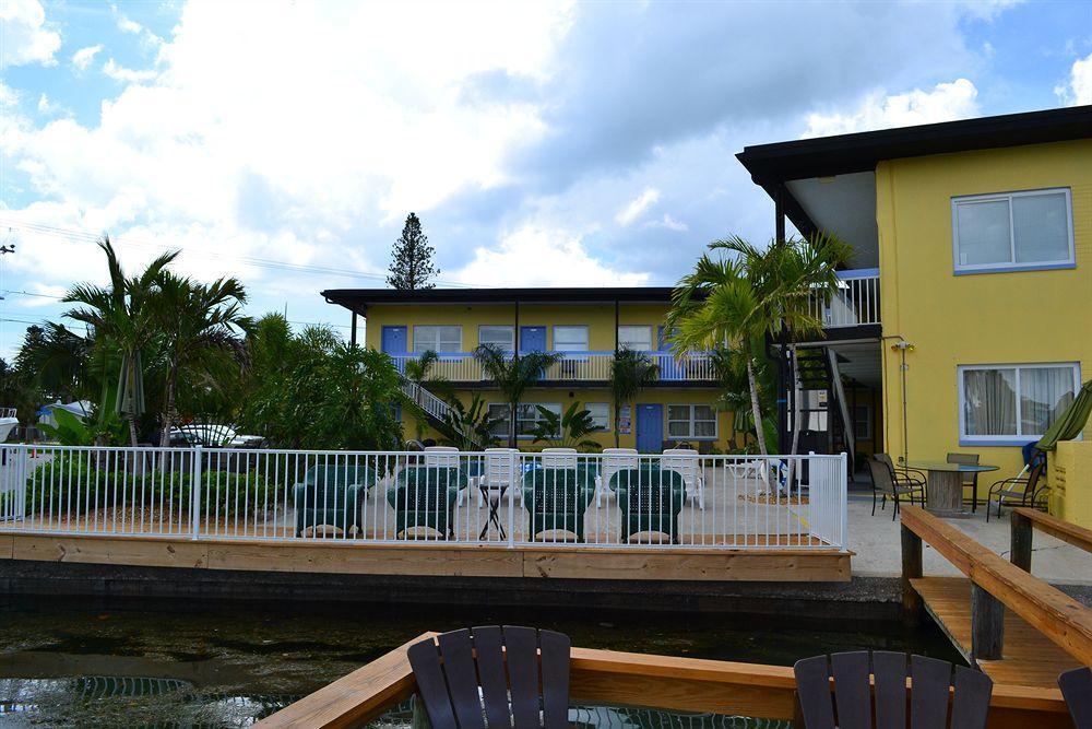 Surf N' Motel 2*
