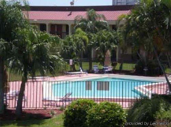 Motel Red Roof Ft. Myers 2*