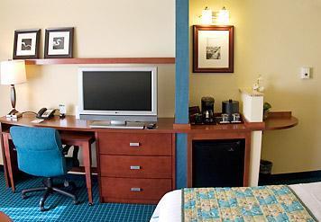 Courtyard Myers At I-75 And Gulf Coast Town Center Hotel Estero