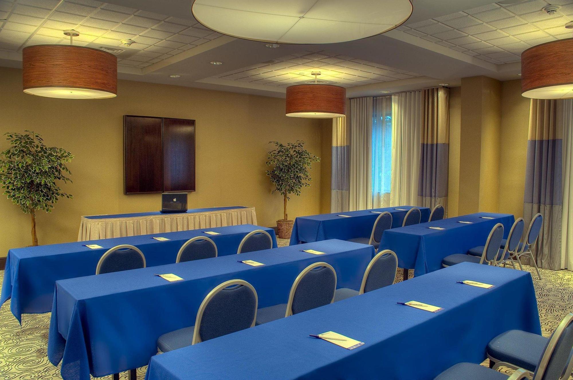 Hilton Garden West Palm Airport 3*