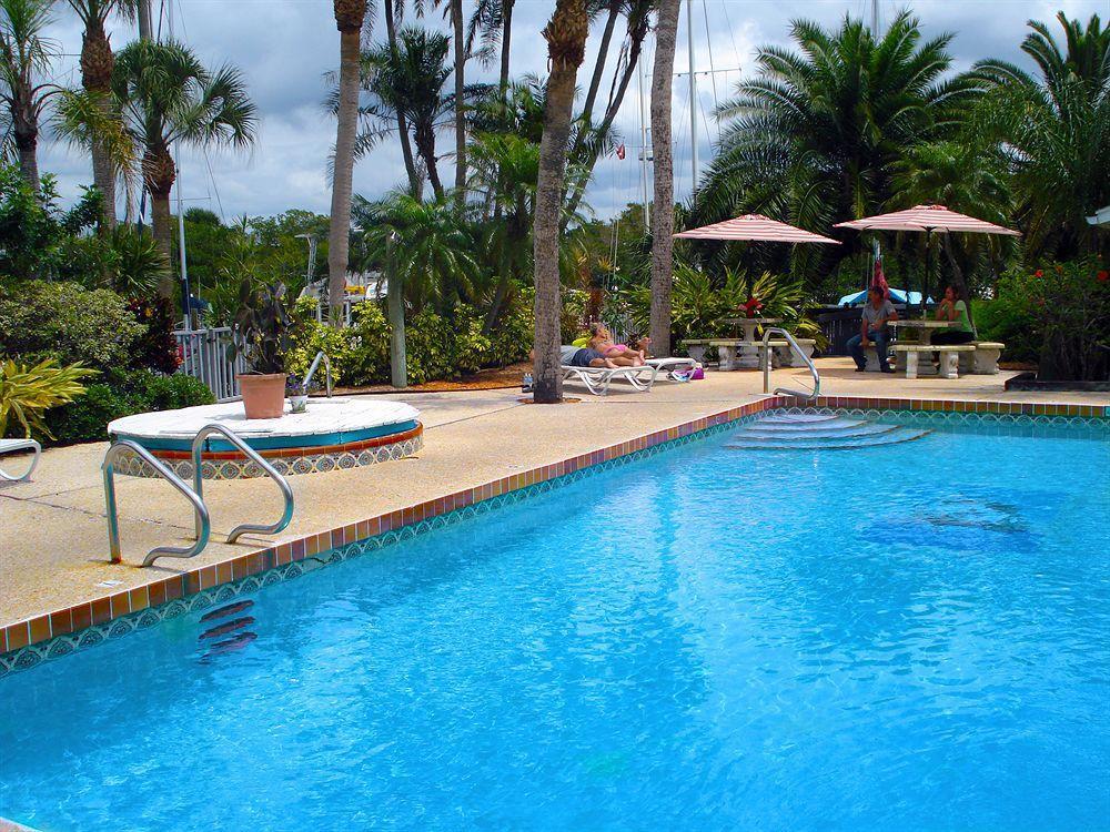 A Place To Be Beach 3*