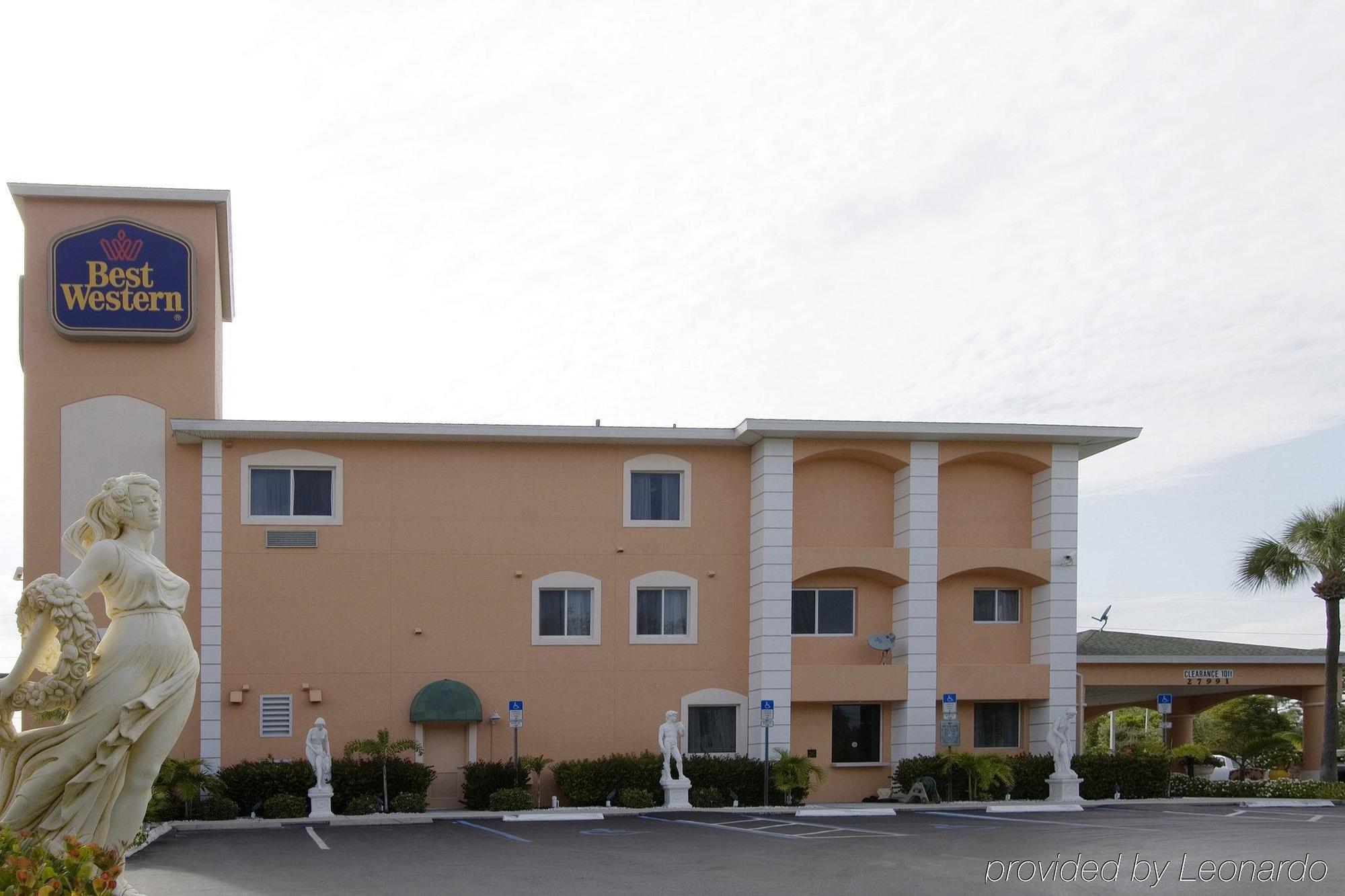 Days & By Wyndham North Naples 3* Bonita Springs
