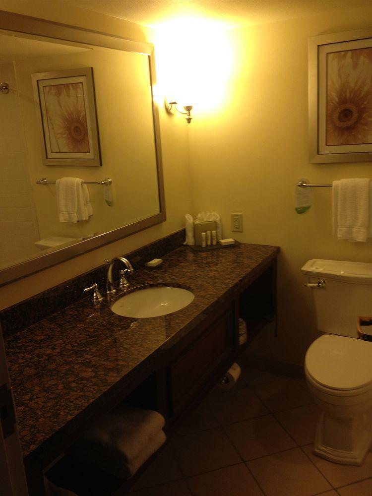 Hotel Courtyard By Marriott Sarasota/riverfront