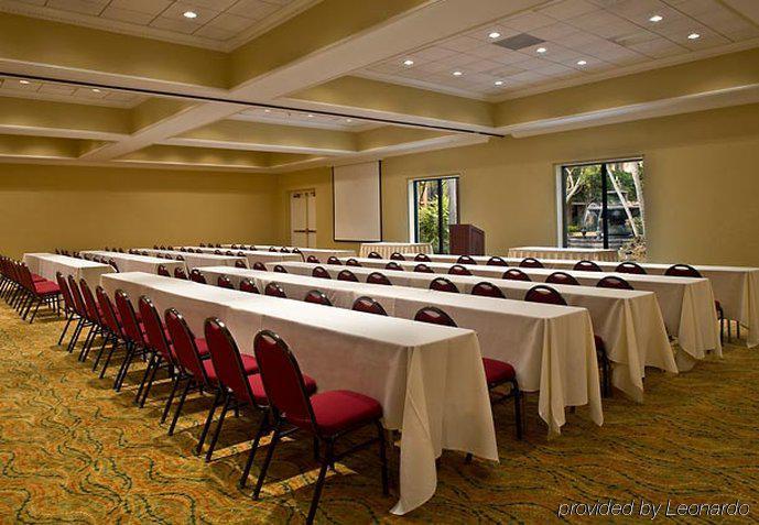 Courtyard By Marriott Sarasota/riverfront Hotel