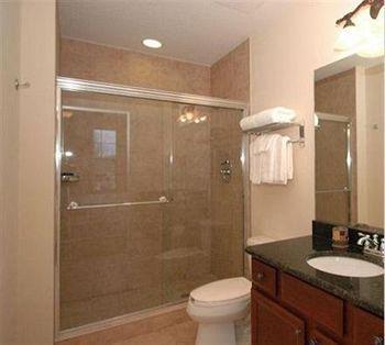 Emerald Greens Apartment *