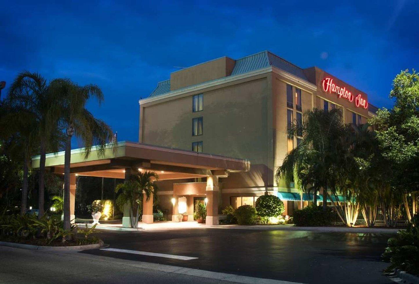 Hotel Hampton I-75 Bee Ridge 3*