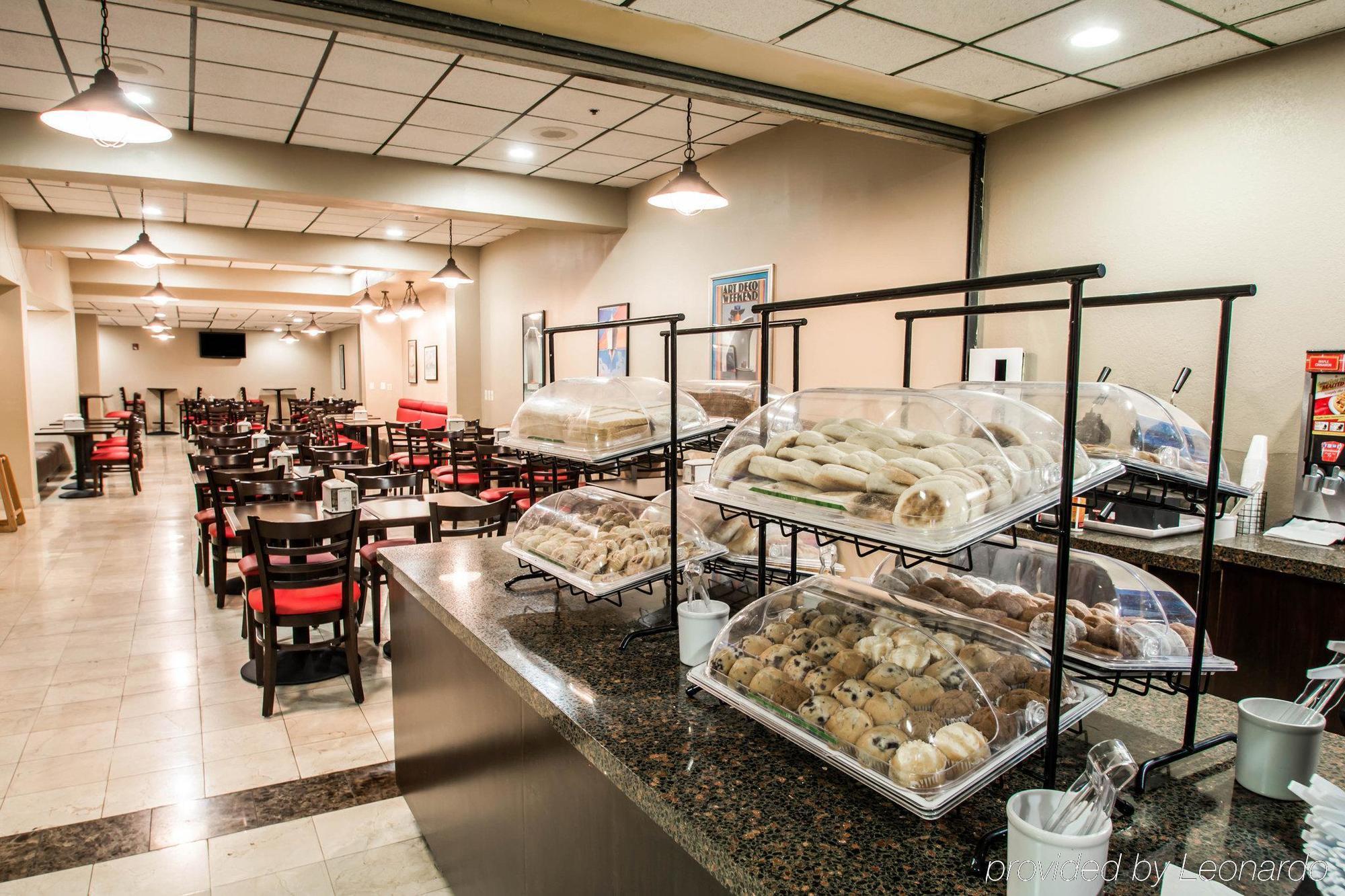Clarion & Miami International Airport Hotel 2*