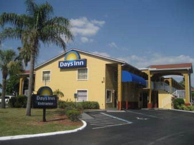 Days By Wyndham I-75 Hotel Bradenton