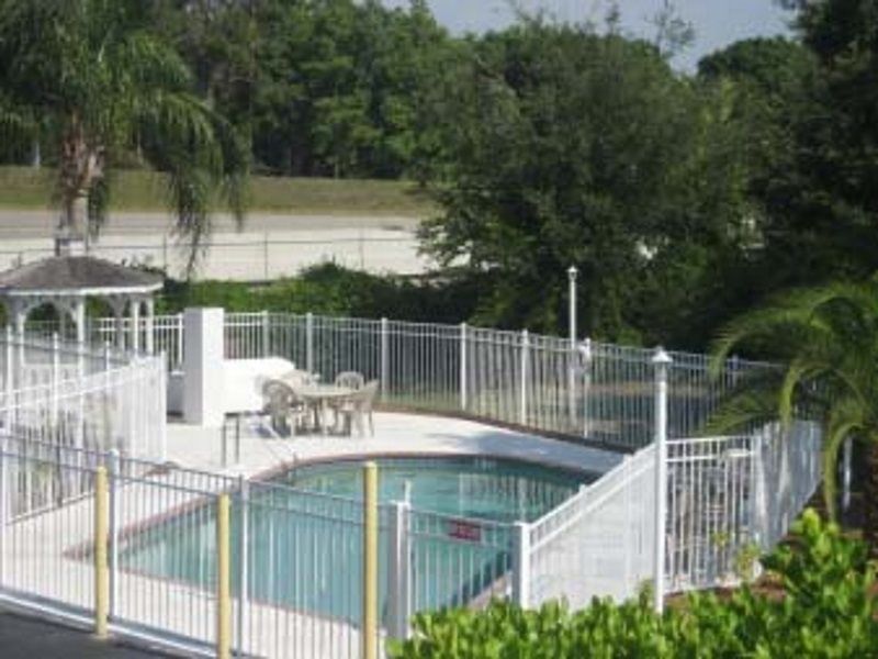Days By Wyndham I-75 Hotel 2*