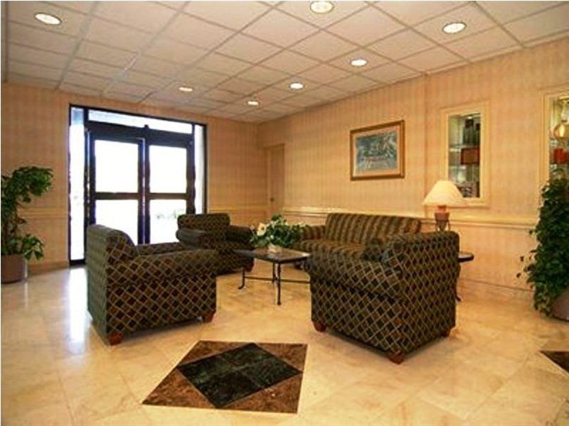 Clarion & Miami International Airport