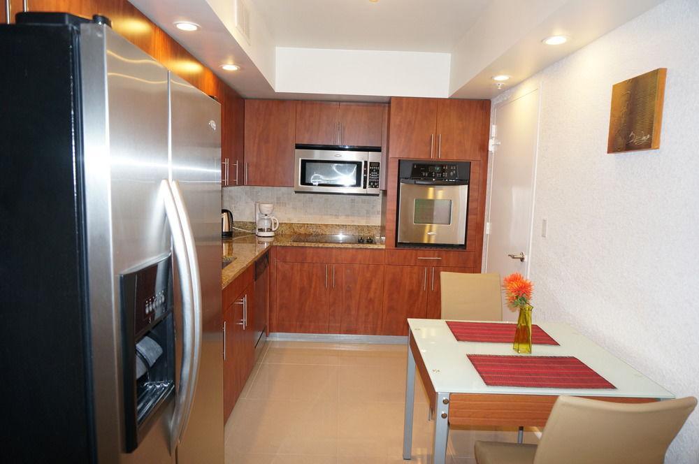 Sian Hollywood Apartment