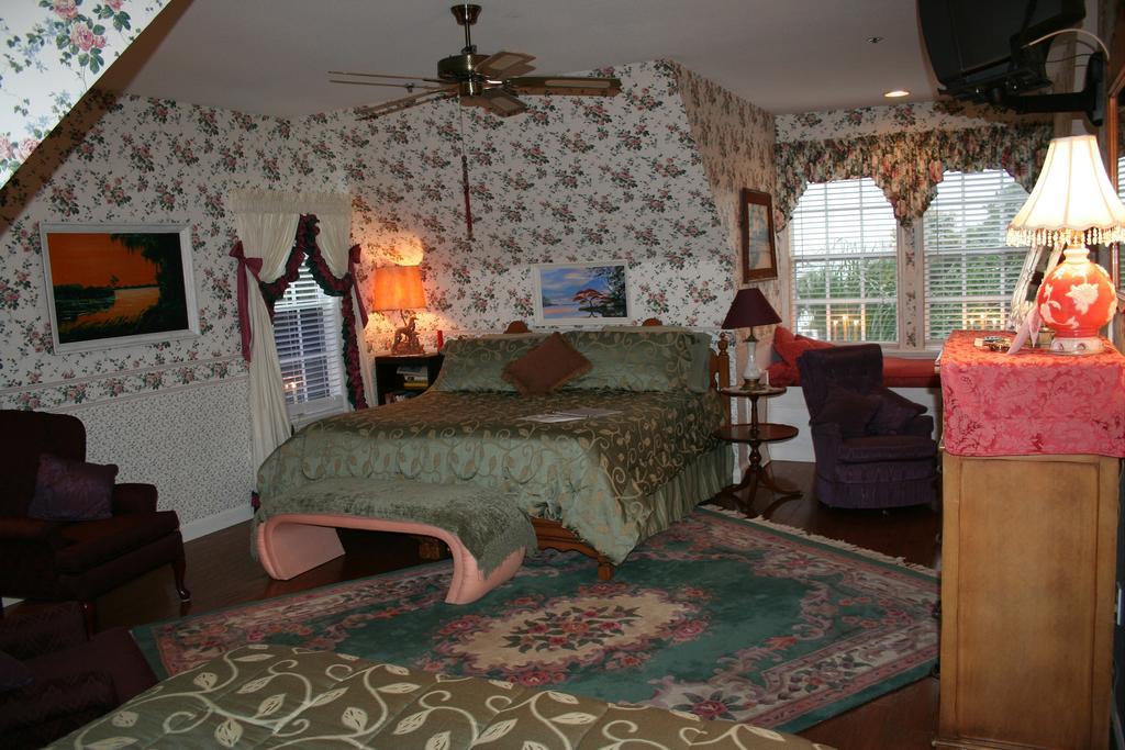 Heron Cay Lakeview