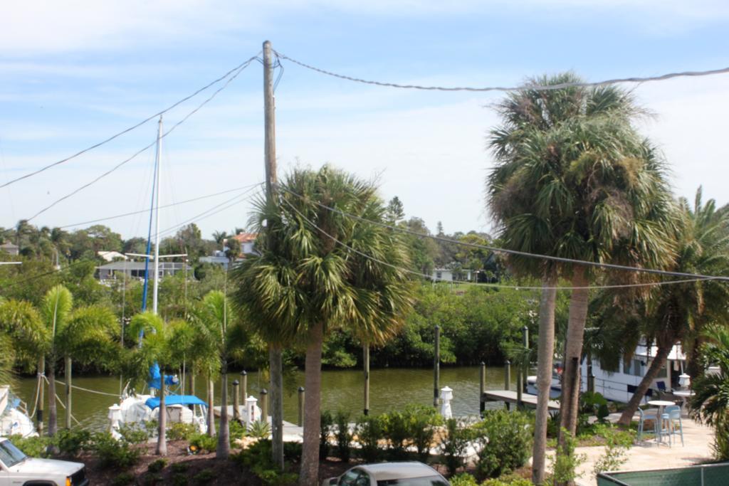 A Place To Be Beach Motel