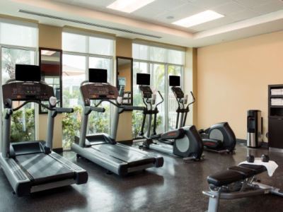Courtyard By Marriott Miami Hotel